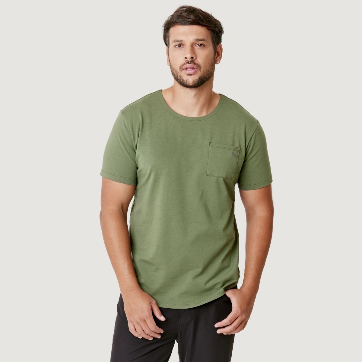 T-SHIRT POCKET FIT