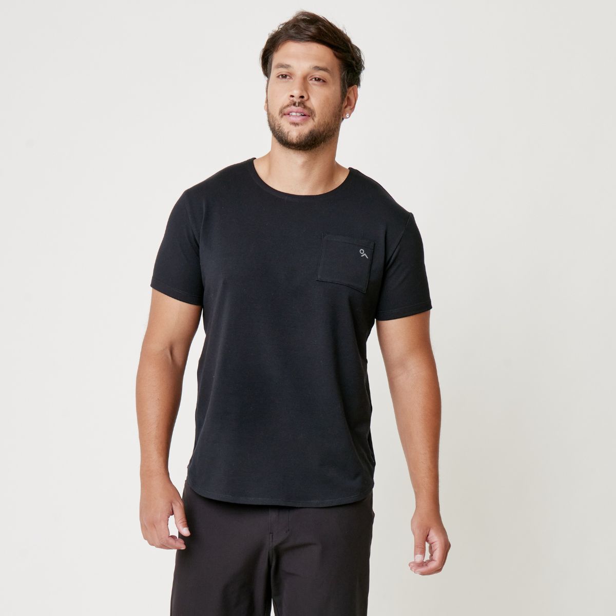 T-SHIRT POCKET FIT