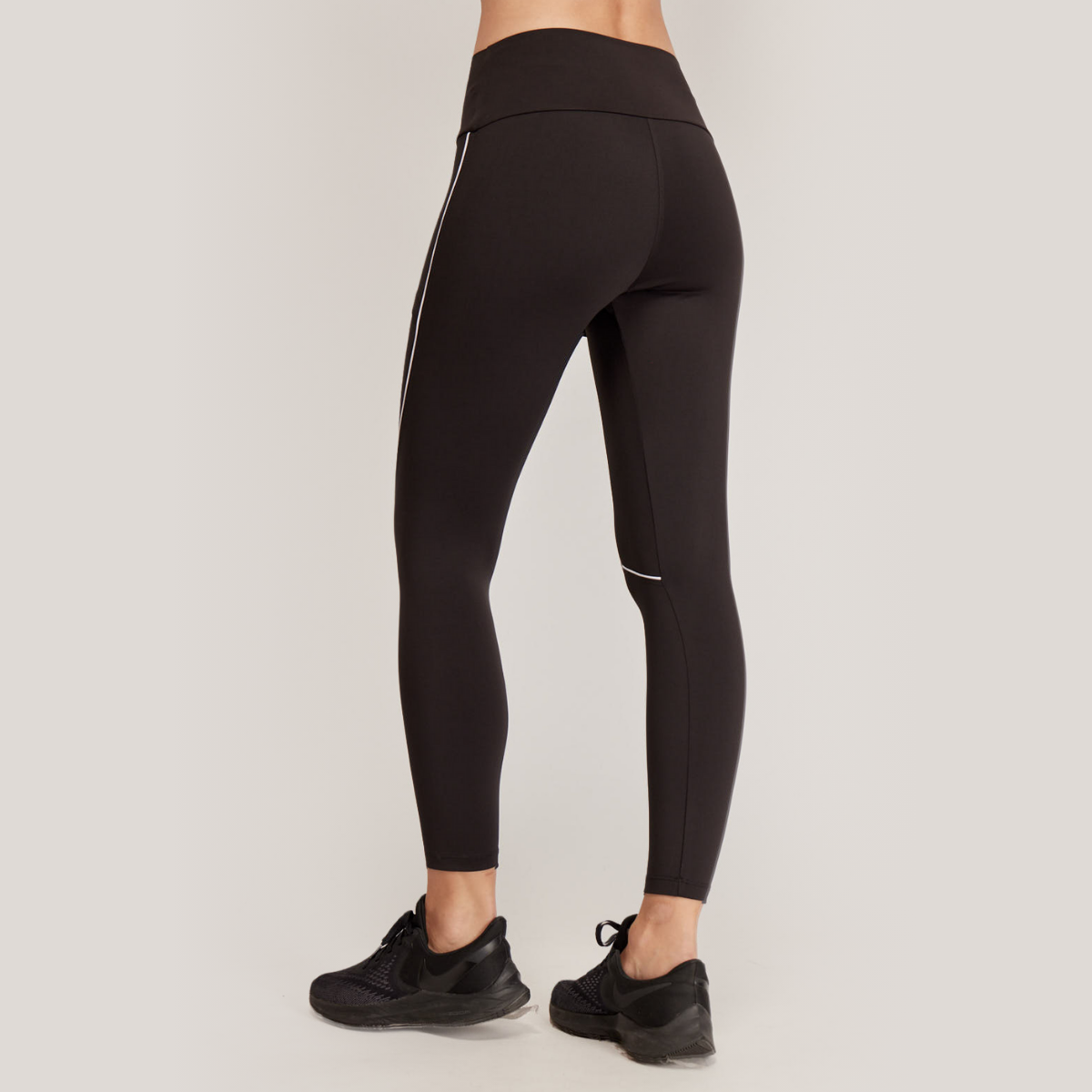 LEGGING WIND OF CHANGE