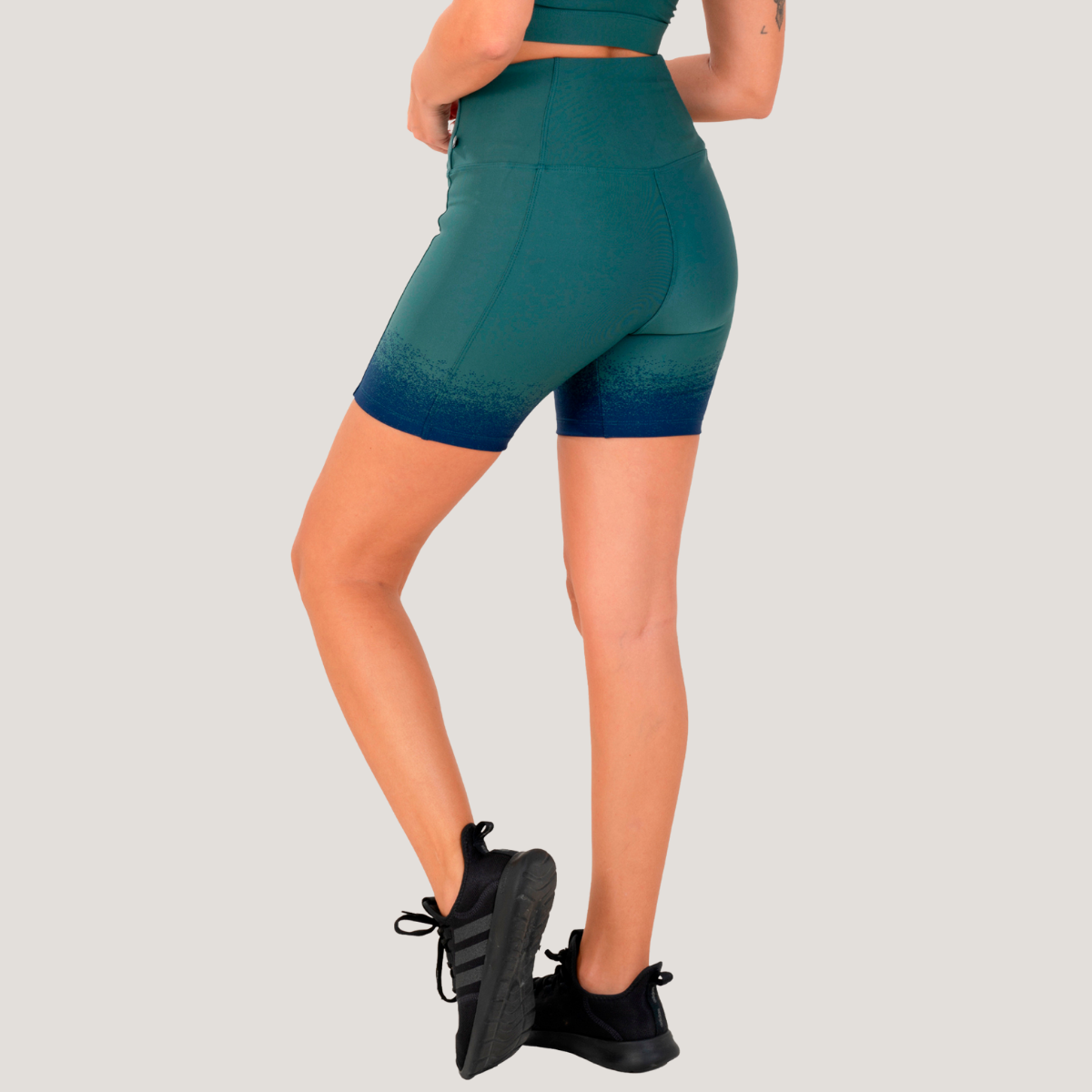 SHORT WONDERFUL FRESHNESS