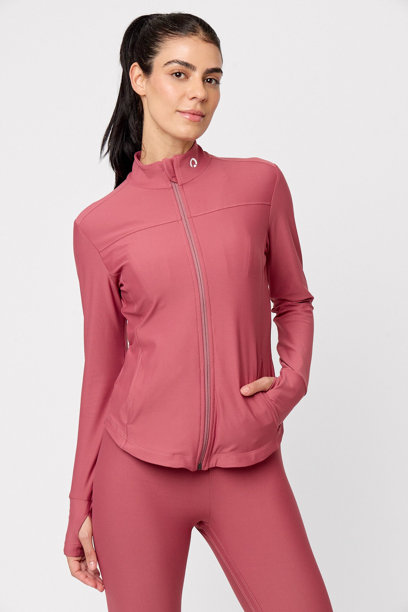 JACKET PERFORMANCE
